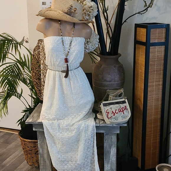 SALE TODAY BEAUTIFUL LACE LONG SMALL  DRESS MEDIUM - Picture 2 of 16